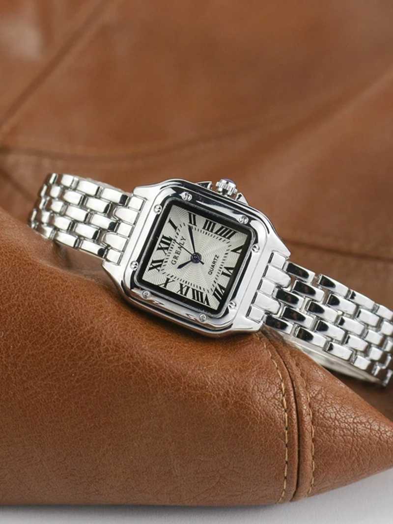 Luna's Premium Square Quartz Watch