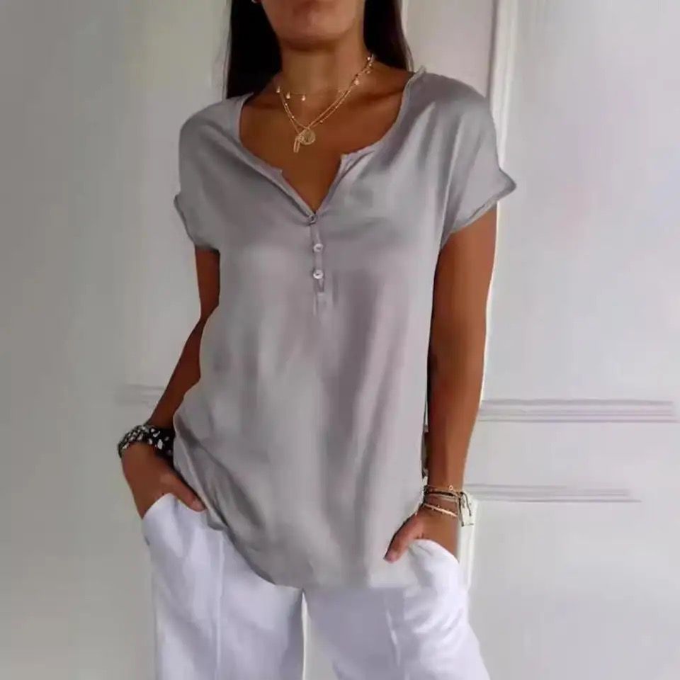 DANI - ELEGANT V-NECK TOP