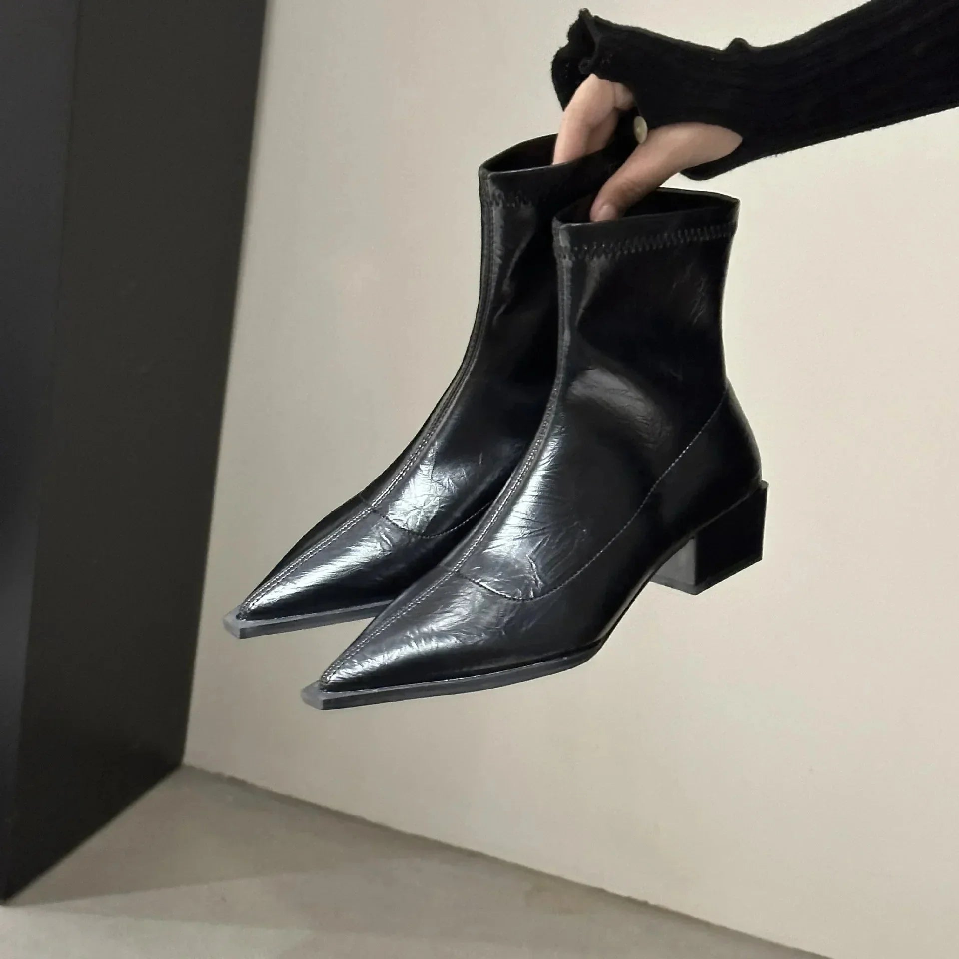 Juno | Pointed Toe Boots